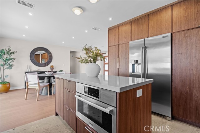 Detail Gallery Image 19 of 40 For 2957 Royal Palm Dr, Costa Mesa,  CA 92626 - 3 Beds | 2 Baths