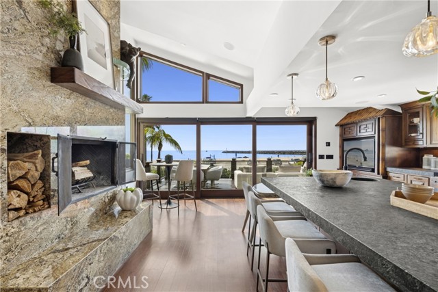 Detail Gallery Image 9 of 55 For 3150 Breakers, Corona Del Mar,  CA 92625 - 4 Beds | 5 Baths