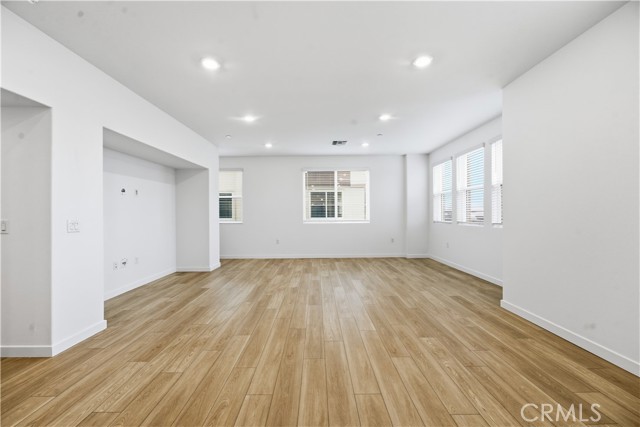 Detail Gallery Image 25 of 53 For 9365 via Azul, Pico Rivera,  CA 90660 - 3 Beds | 3 Baths