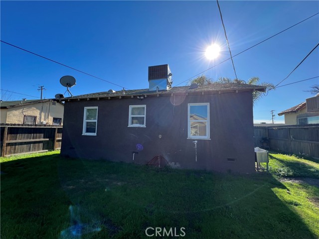 Detail Gallery Image 4 of 17 For 3326 W Henson, Riverdale,  CA 93656 - 2 Beds | 1 Baths