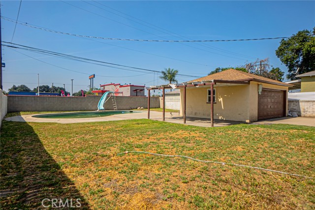 987 W 23rd Street, San Bernardino CA: https://media.crmls.org/medias/8dfd9c48-e5f6-4018-81e1-343bb90b7c0e.jpg