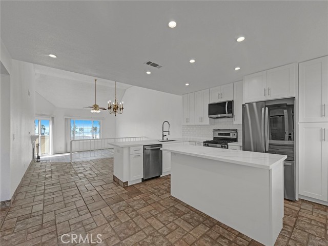 Detail Gallery Image 14 of 29 For 630 Island View Cir, Port Hueneme,  CA 93041 - 2 Beds | 2 Baths