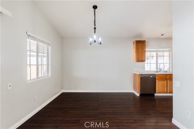1363 Galileo Way, San Jacinto CA: https://media.crmls.org/medias/8dfea79f-59aa-47e4-8e21-b4b986dafa5f.jpg