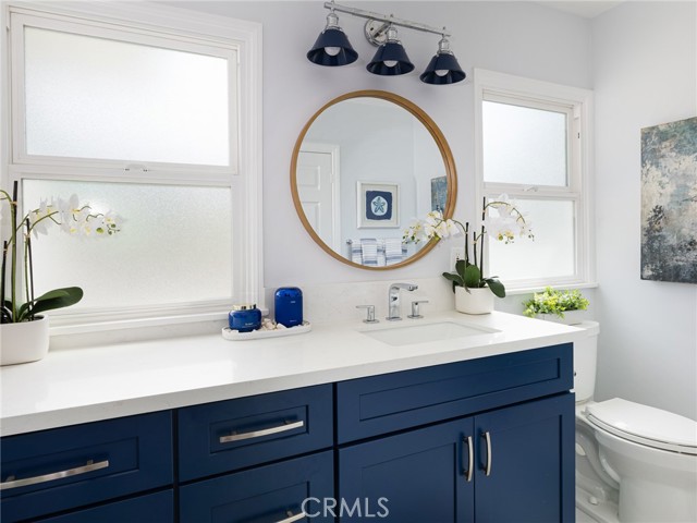 237 Via Los Miradores, Redondo Beach CA: https://media.crmls.org/medias/8dfebe19-c038-4bb3-a3a9-4ec4f150d8be.jpg