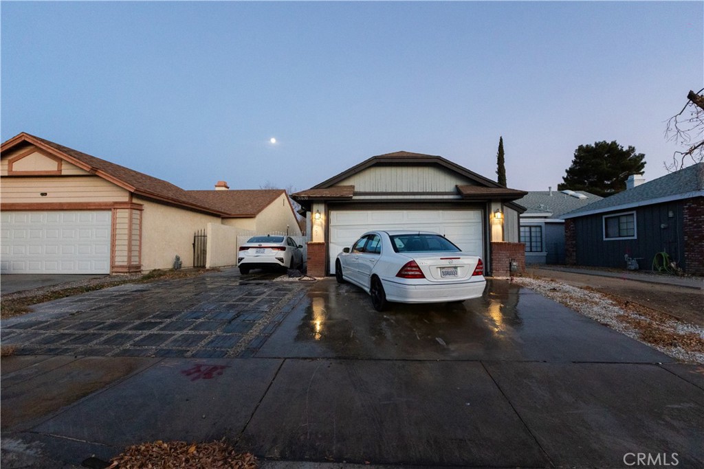 37630 12th E