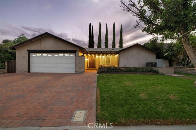 26927 Cuatro Milpas Street, Valencia CA: https://media.crmls.org/medias/8e0049ab-98ee-4113-b4a0-c69593f96fdd.jpg