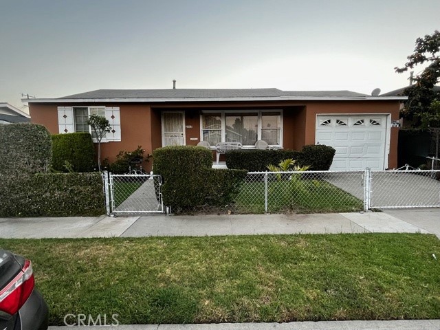 2067 Lewis Ave, Long Beach, CA 90806