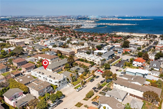 718 W 37th Street, San Pedro CA: https://media.crmls.org/medias/8e00657e-e01d-4bd7-bf6f-7fb8855508bc.jpg