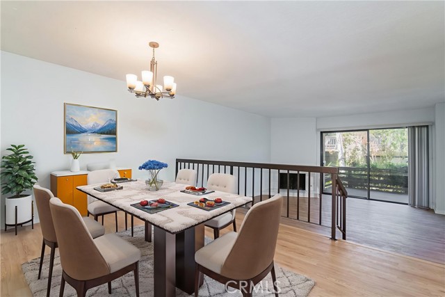 5711 Owensmouth Avenue, Woodland Hills CA: https://media.crmls.org/medias/8e00cf37-e4b4-4ba2-89e6-21e5bc88f28c.jpg