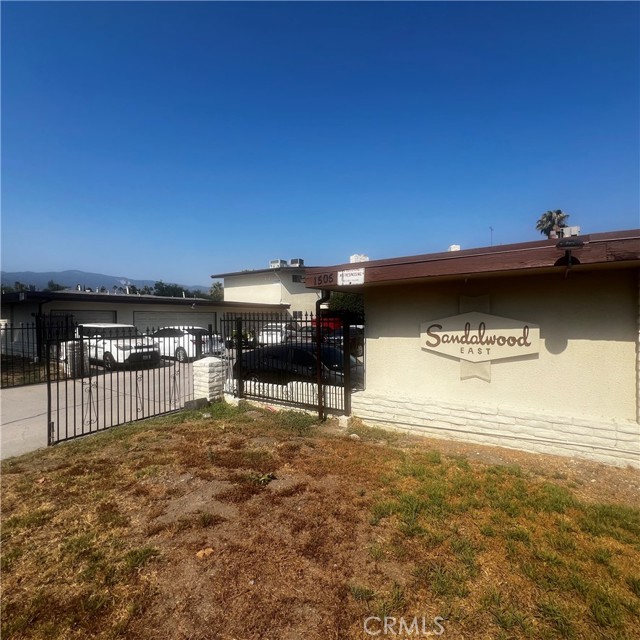 1505 Sepulveda Avenue, San Bernardino CA: https://media.crmls.org/medias/8e01b522-48b3-48d4-a74a-21b6ee55181f.jpg
