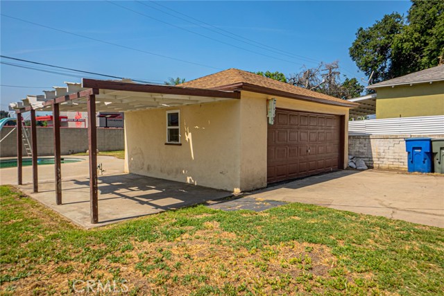 987 W 23rd Street, San Bernardino CA: https://media.crmls.org/medias/8e021c5b-a9a7-4212-af81-37f1e2394632.jpg