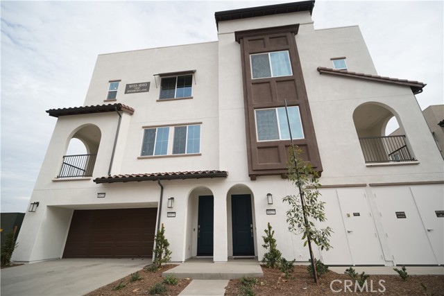 Front Image Thumbnail for CRTR26009063