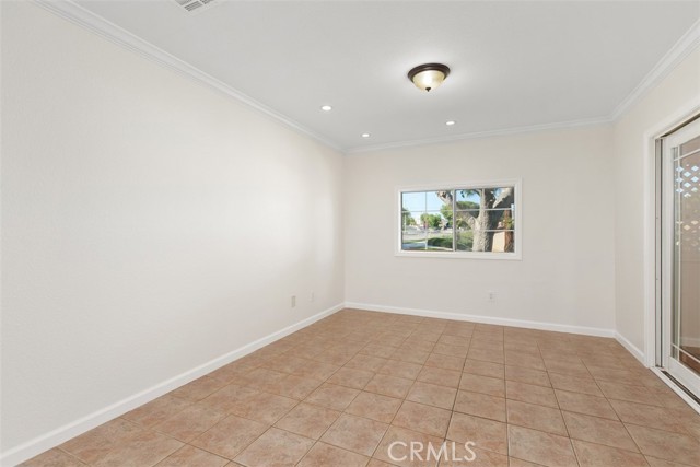 Detail Gallery Image 11 of 30 For 1691 W Ontario Ave, Corona,  CA 92882 - 4 Beds | 2 Baths