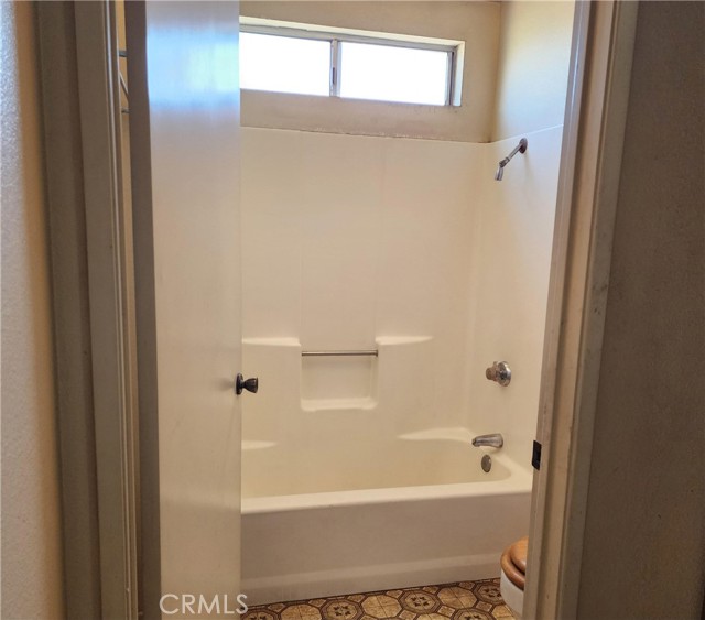 411 N Brannick, Los Angeles CA: https://media.crmls.org/medias/8e04d855-0393-48dc-acdd-e8a59d26d22a.jpg