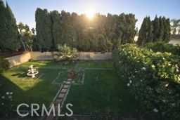 5352 Duncannon, Westminster CA: https://media.crmls.org/medias/8e05326d-b92b-4e85-84d2-1de81ea429b5.jpg