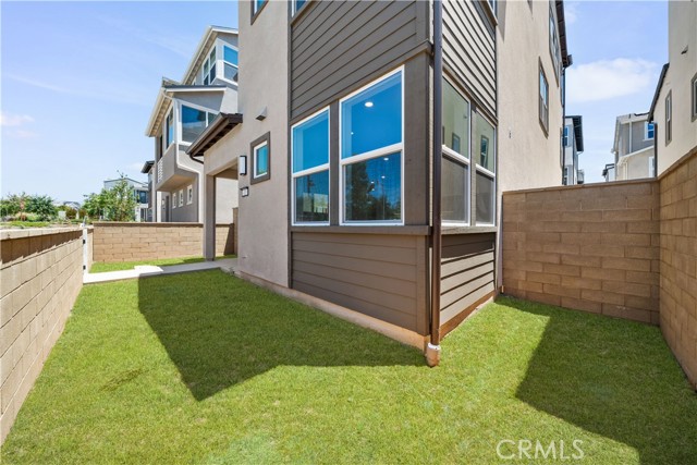 410 Lobata, Irvine CA: https://media.crmls.org/medias/8e057257-2d5d-41bf-82d6-336220987596.jpg