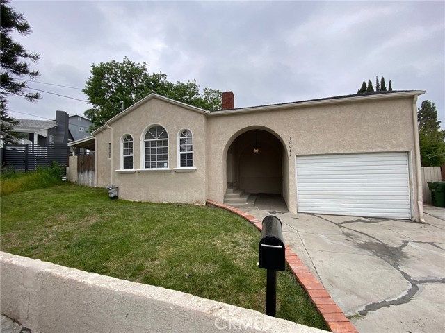10663 Franlie Drive photo 1