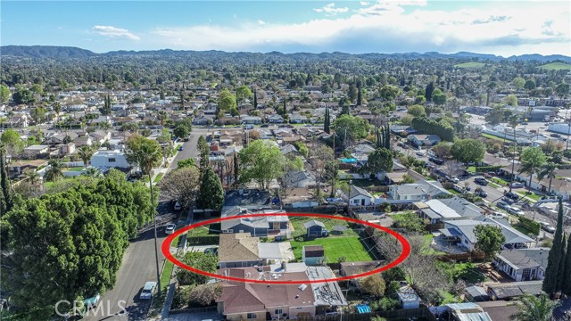 6851 Lubao Avenue, Winnetka CA: https://media.crmls.org/medias/8e0597ee-43dd-4c7b-9bb5-183cbb49ef09.jpg