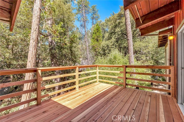 25405 Point Of Rocks Drive, Idyllwild CA: https://media.crmls.org/medias/8e065e25-a75f-4a7d-9465-436bef065ec3.jpg