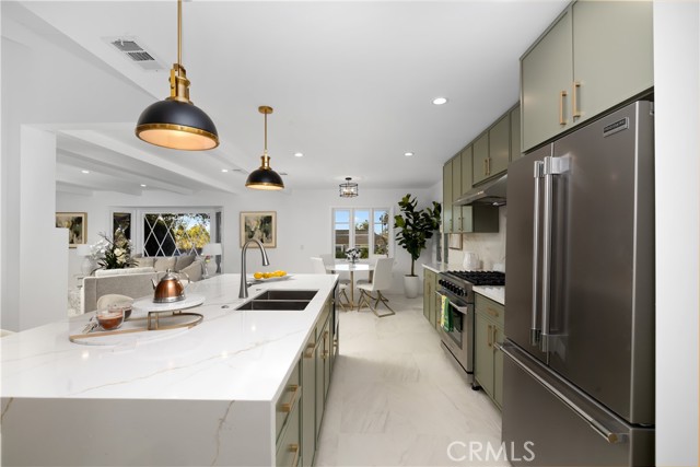 Detail Gallery Image 14 of 68 For 469 Cambridge, Arcadia,  CA 91007 - 5 Beds | 5 Baths