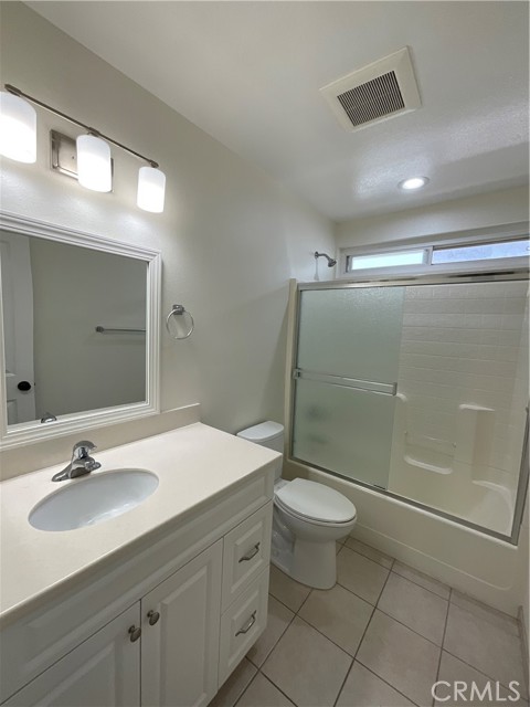 2641 Santa Ana Avenue, Costa Mesa CA: https://media.crmls.org/medias/8e06991b-be10-4a8b-b112-351649ecf984.jpg