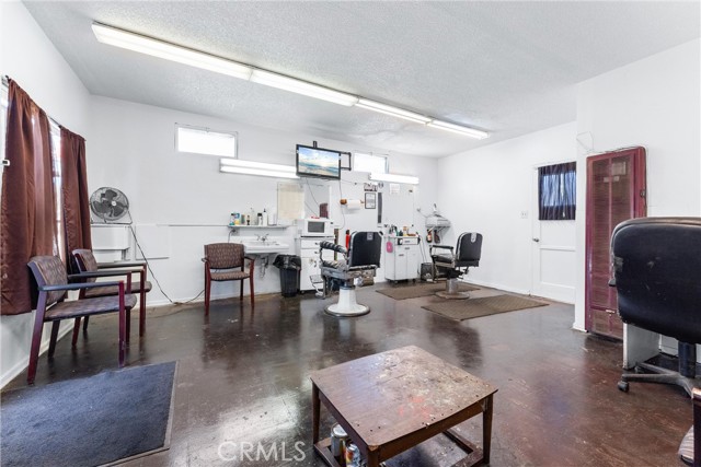 1704 W 2nd Street, Santa Ana CA: https://media.crmls.org/medias/8e06de87-a4f4-4d33-a5df-7812c69c3b3e.jpg