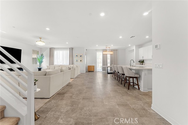 Detail Gallery Image 10 of 59 For 16776 Tulip Tree Street, Fontana,  CA 92336 - 5 Beds | 4 Baths