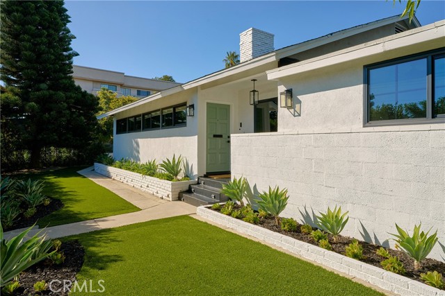 Detail Gallery Image 7 of 40 For 4800 Mary Ellen, Sherman Oaks,  CA 91423 - 3 Beds | 2 Baths