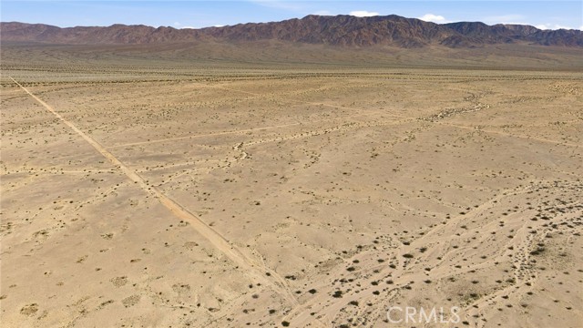 Detail Gallery Image 15 of 35 For 2327 Palm, Twentynine Palms,  CA 90007 - – Beds | – Baths