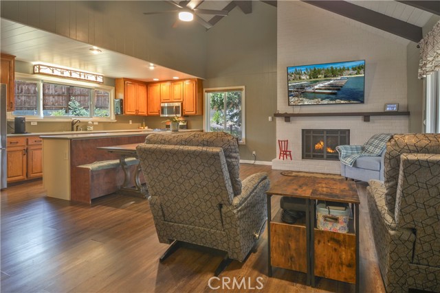 Detail Gallery Image 23 of 31 For 26193 Circle Dr, Twin Peaks,  CA 92391 - 3 Beds | 2 Baths