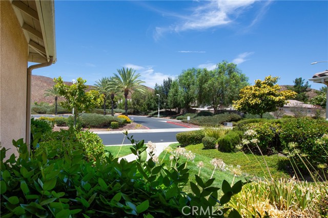 Detail Gallery Image 4 of 46 For 28397 Oasis View Cir, Menifee,  CA 92584 - 2 Beds | 2 Baths