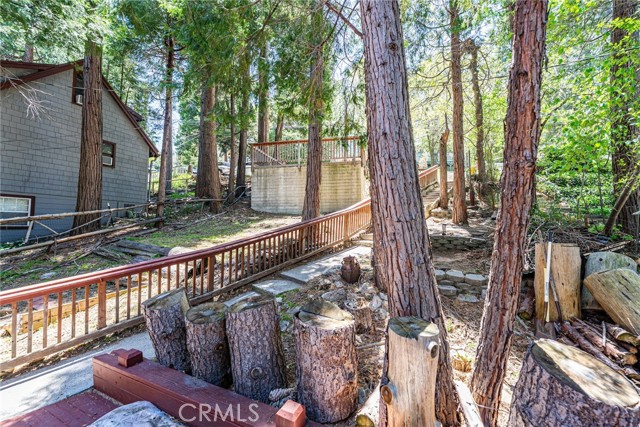 23120 Sycamore Lane, Crestline CA: https://media.crmls.org/medias/8e07e9cd-0dda-4591-b61a-5a3dc03bed83.jpg