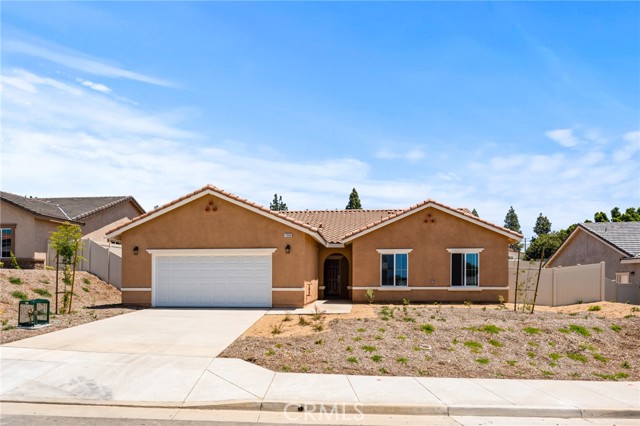 Detail Gallery Image 2 of 47 For 11649 Sable Way, Moreno Valley,  CA 92557 - 4 Beds | 2/1 Baths