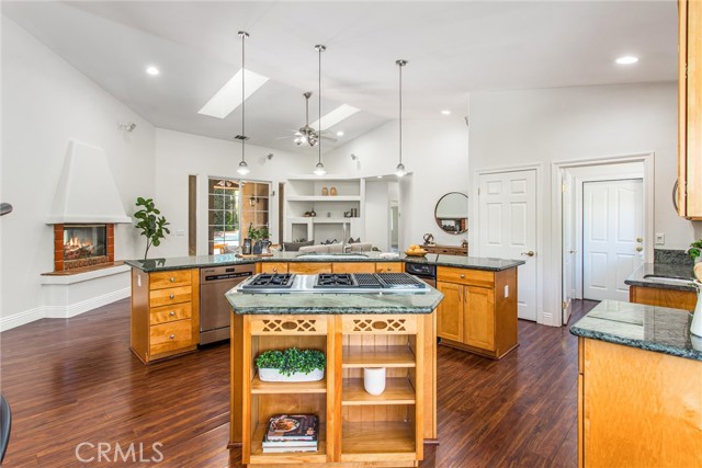Detail Gallery Image 25 of 56 For 34879 Olive Tree Ln, Yucaipa,  CA 92399 - 3 Beds | 2/1 Baths