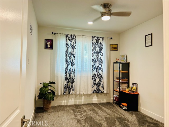 Detail Gallery Image 27 of 33 For 6512 Alondra Bld, Paramount,  CA 90723 - 4 Beds | 2/1 Baths