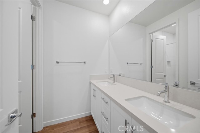 Detail Gallery Image 21 of 28 For 4805 Arroyo Run, Moorpark,  CA 93021 - 4 Beds | 3 Baths