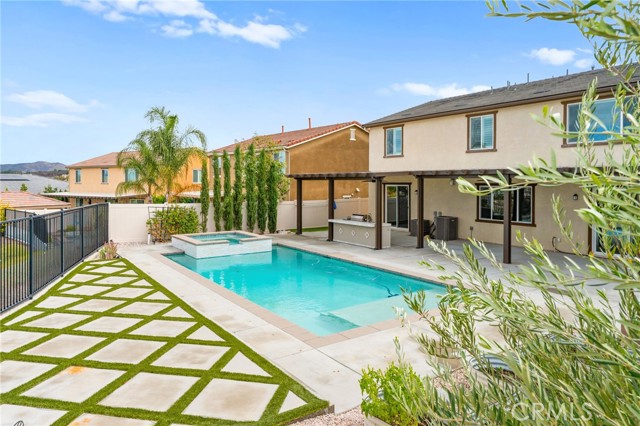 Image 63 of 75 For 45745 Altree Court