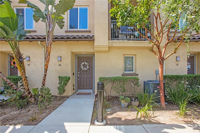 Detail Gallery Image 2 of 37 For 2651 W Lincoln Ave #40,  Anaheim,  CA 92801 - 3 Beds | 2/1 Baths
