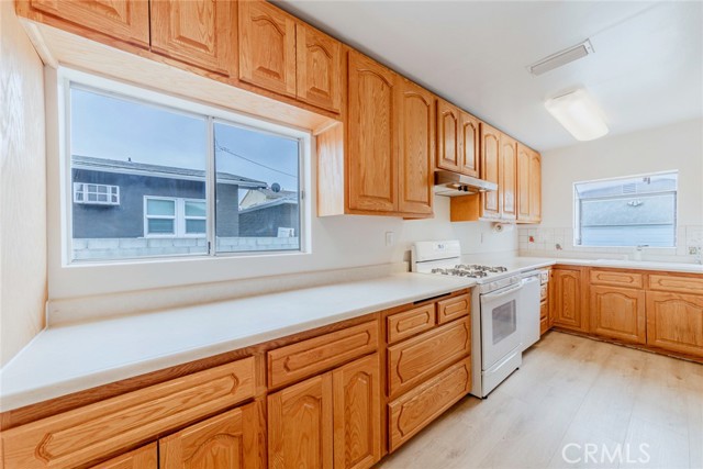 Detail Gallery Image 9 of 14 For 708 W California Ave, Glendale,  CA 91203 - 2 Beds | 1 Baths