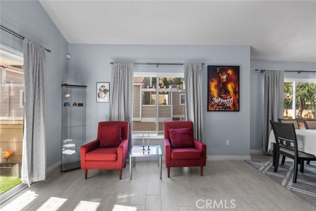 31321 The Old Road, Castaic CA: https://media.crmls.org/medias/8e0bda0e-8ccf-4e76-a41d-96c4c18caee8.jpg