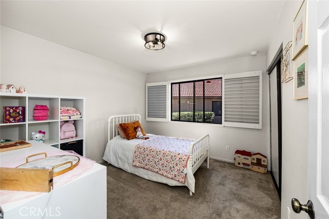 Detail Gallery Image 11 of 18 For 26323 Rainbow Glen, Newhall,  CA 91321 - 2 Beds | 2 Baths