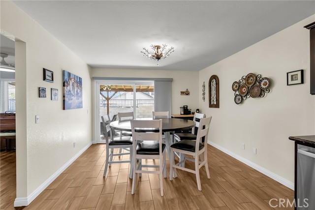 Detail Gallery Image 4 of 44 For 1105 W Victoria, Rialto,  CA 92376 - 3 Beds | 2/1 Baths