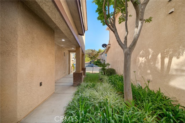 Detail Gallery Image 9 of 53 For 594 Yarrow Dr, Simi Valley,  CA 93065 - 3 Beds | 2/1 Baths