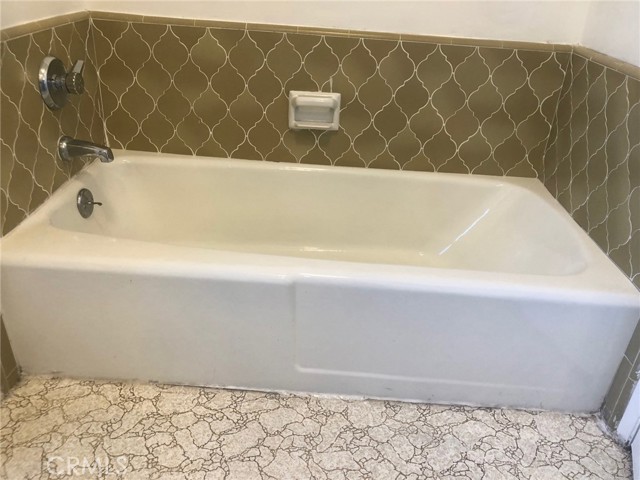 218 N Nicholson Avenue, Monterey Park CA: https://media.crmls.org/medias/8e0e9940-6c5e-45c1-bae5-40b34b98aa3a.jpg