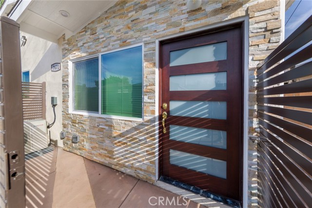 Detail Gallery Image 2 of 16 For 7671 Quakertown Avenue, Winnetka,  CA 91306 - 2 Beds | 1/1 Baths