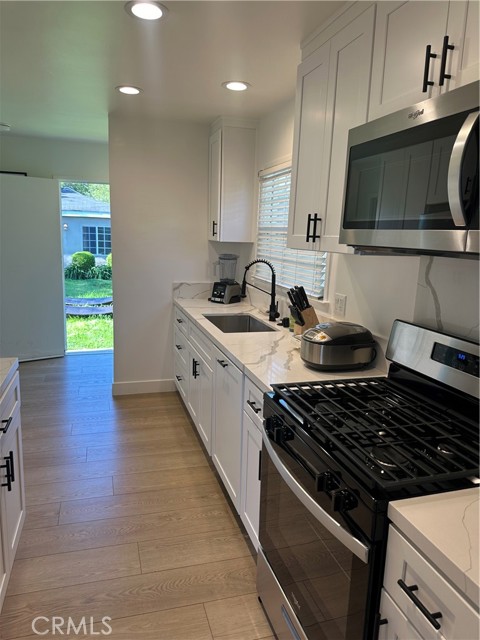 2303 Amherst Avenue, Los Angeles CA: https://media.crmls.org/medias/8e0fa152-75d1-4707-8b3e-a5cd144017f4.jpg