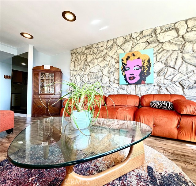 Detail Gallery Image 7 of 56 For 11759 S Circle Dr, Whittier,  CA 90601 - 3 Beds | 2/1 Baths