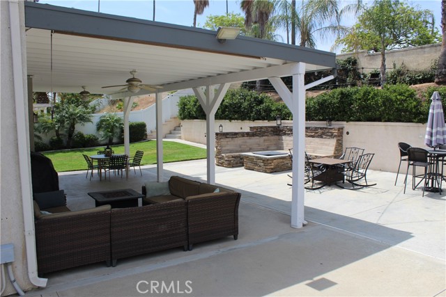 1338 Coral Gables Circle, Corona CA: https://media.crmls.org/medias/8e104469-9bb2-4e65-affe-5cb0232dcb5b.jpg
