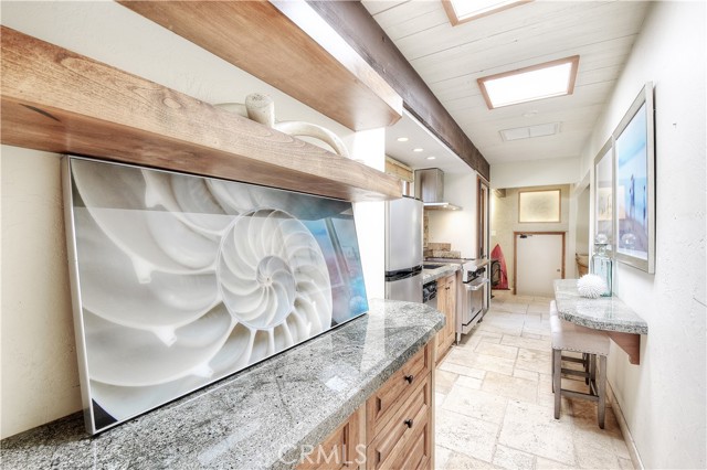 405 Calle Alicia, San Clemente CA: https://media.crmls.org/medias/8e110c0c-e38a-4647-b2fa-228d27fa1377.jpg