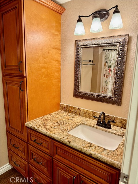 Detail Gallery Image 5 of 6 For 23593 Schooner Dr, Canyon Lake,  CA 92587 - 3 Beds | 2 Baths